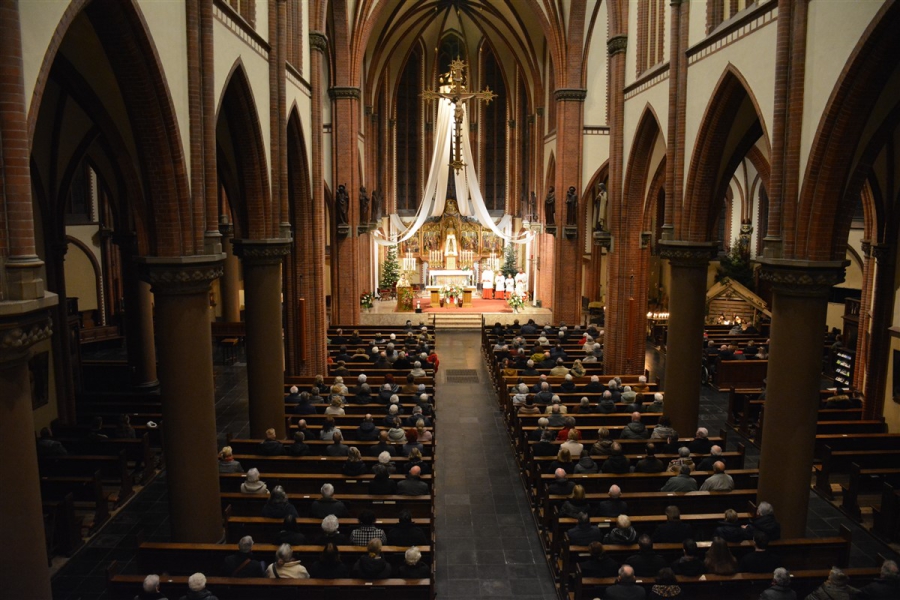 2022_Kerstavondmis_01